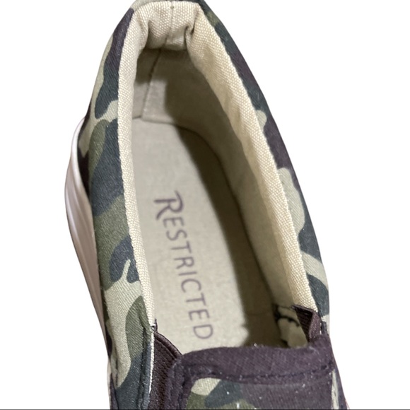 Women’s Restricted Platform Camouflage Slip On Sneakers - Picture 8 of 13